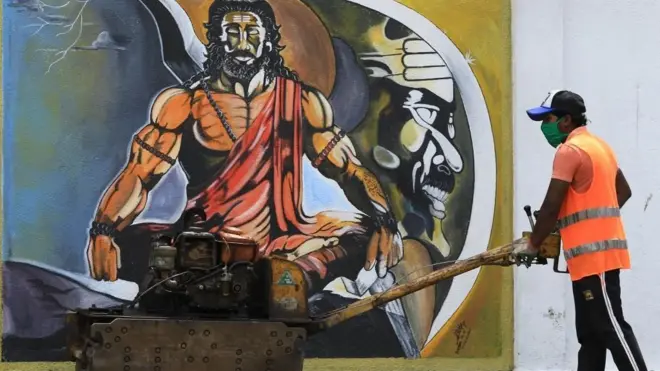 ශ්‍රී ලංකා ආර්ථිකය ඉතා තීරණාත්මක සන්ධිස්ථානයකට පැමිණ ඇතැ යි මුදල් අමාත්‍යංශය පෙන්වා දෙයි.