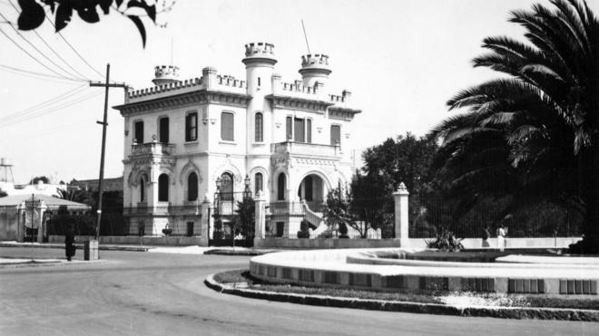 Palacete en el Parque España, situado entre las colonias de Roma y Condesa en Ciudad de México.