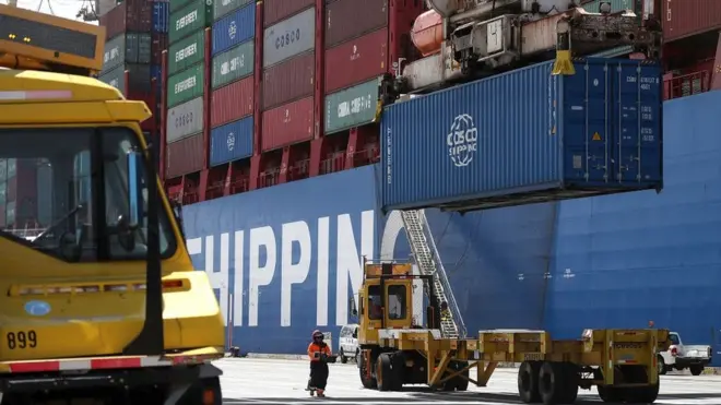 Mu kwa Gatanu 2018, ibidandazwa bishorwa hanze vyinjirije Amerika ama dolari biliyoni 215.3