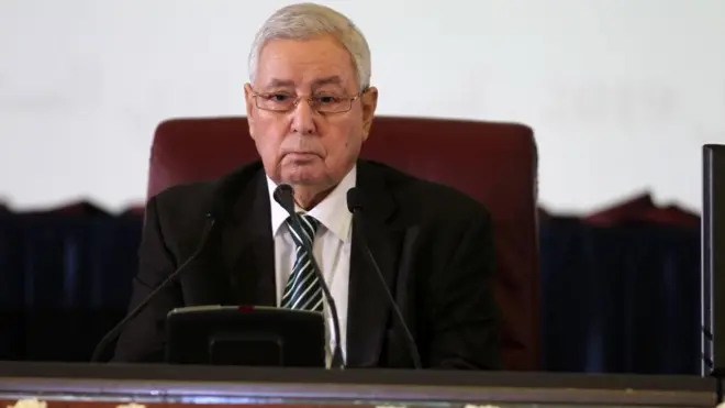 chef de l'Etat par intérim, Abdelkader Bensalah, a accepté la démission de Meriem Merdaci.