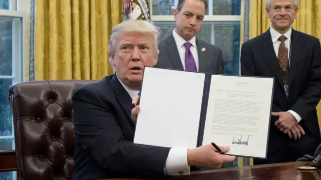 Трамп подписал указ о выходе США из Транстихоокеанского партнерства