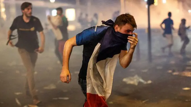 Уличные беспорядки во Франции