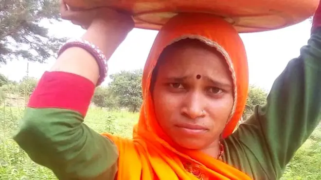 روپا کی شادی آٹھ برس کی عمر میں ہی ہوگئی تھی