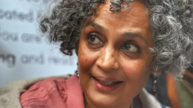 अरुंधति रॉय