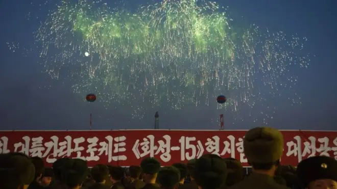 북한이 핵과 대륙간탄도미사일(ICBM) 발사 재개 검토를 시사하면서 한반도 내 긴장 수위가 높아지고 있다