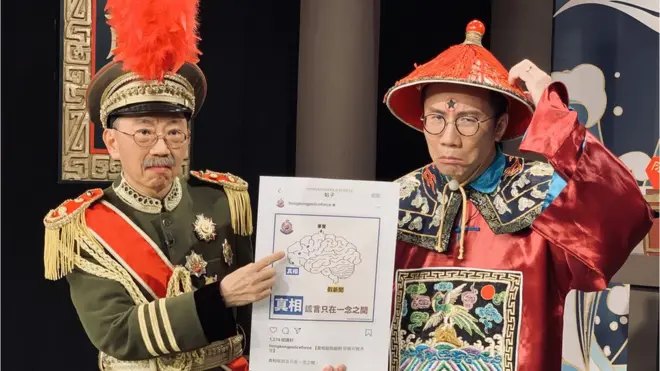 香港電台《頭條新聞》在1989年啟播至今，諷刺過無數政治人物（左：吳志森；右：曾志豪）。