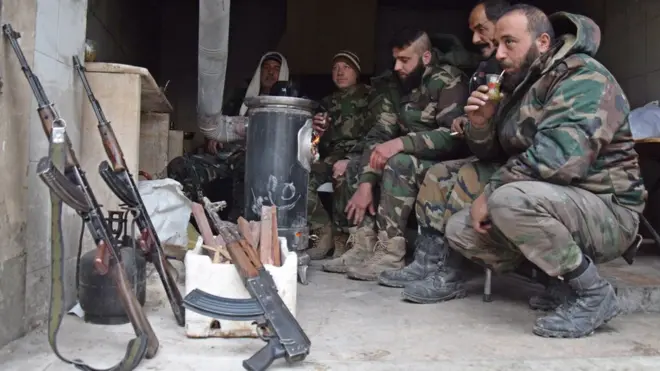 جنود بالجيش السوري