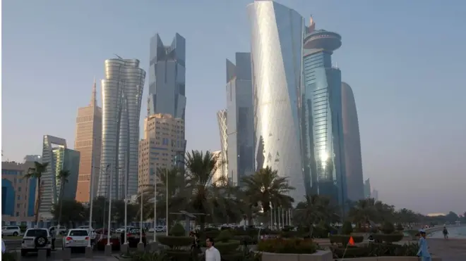 قطر په سیمه کې یو له مخ پر ودې هېوادونو بلل کېږي.