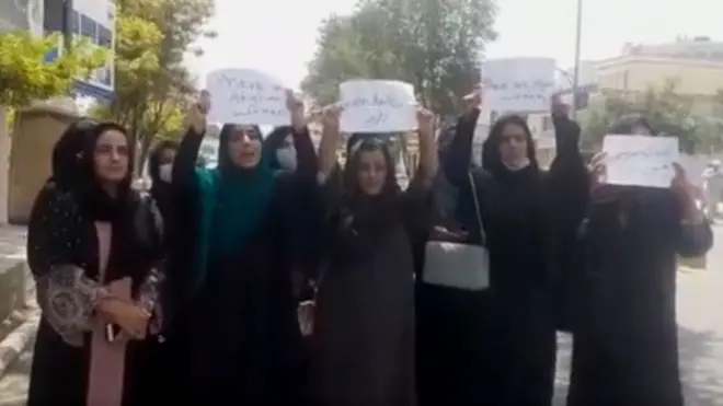 مظاهرة نسائية