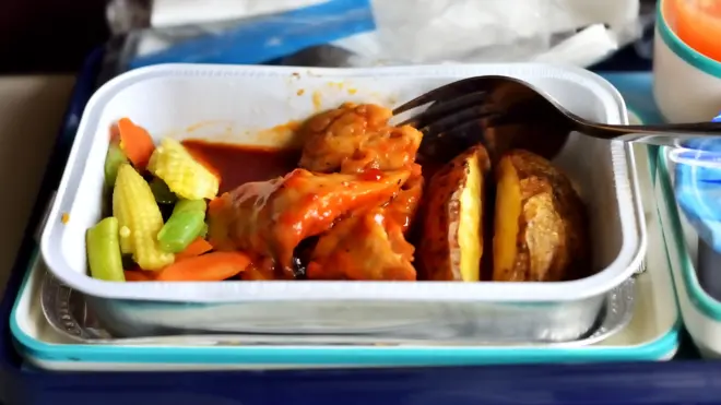 Еда в самолете