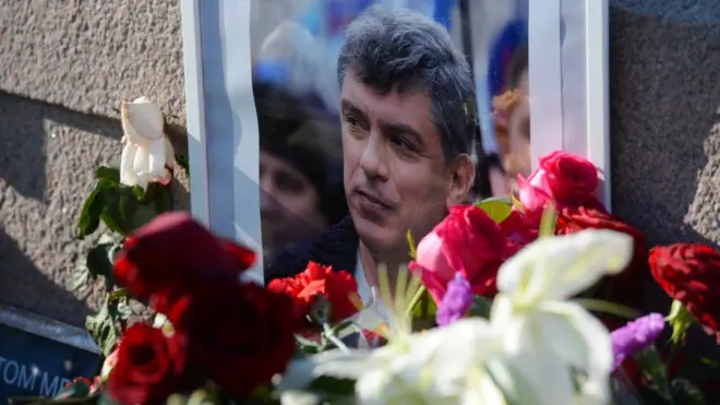 Оппозиционеры хотят повесить на Большом Московорецком мосту табличку с сообщением, что здесь был убит Борис Немцов