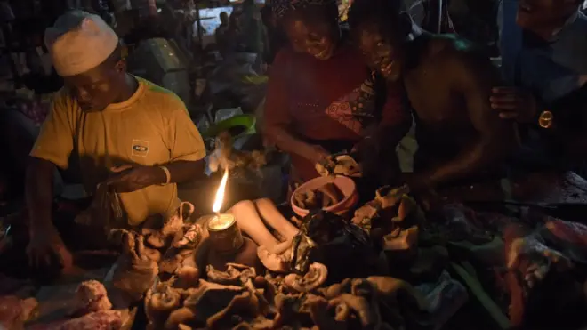 Otela ndị Naịjirịa na-eti mkpụ maka ọkụ adịghị