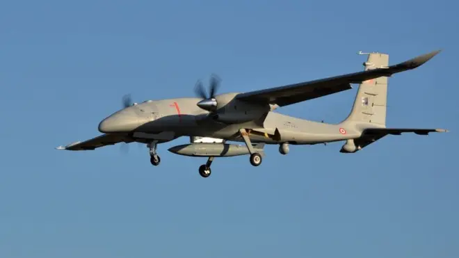 Эта модель "Байрактара" может летать больше 13 часов и нести при этом 1360 кг ракет