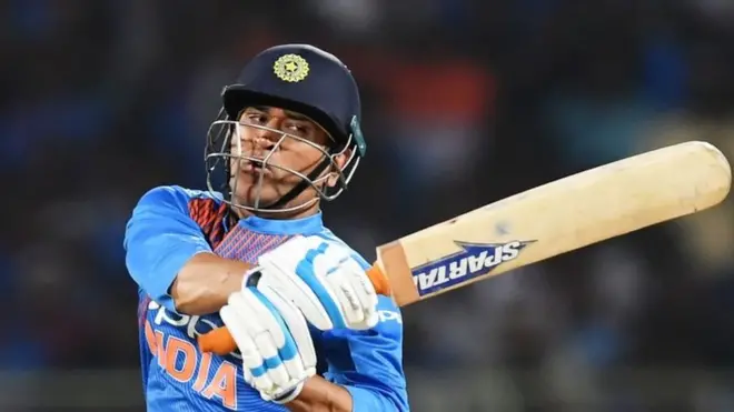 ధోనీ బ్యాటింగ్