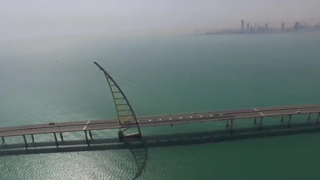 جسر الشيخ جابر في الكويت