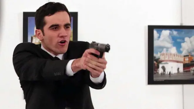 قتل منفذ العملية في تبادل لإطلاق النار مع الشرطة