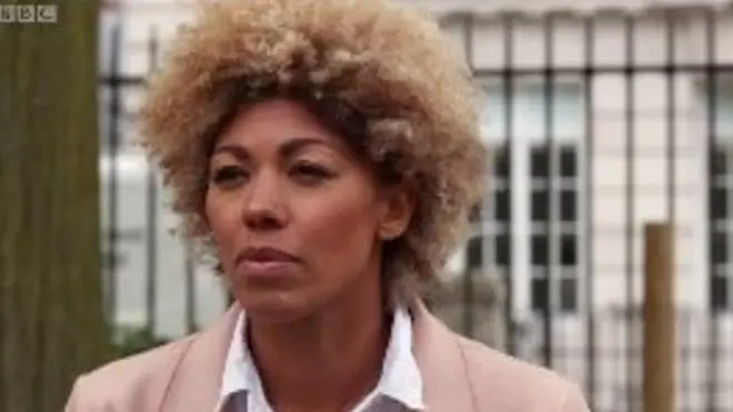 Зої 37 і вона замислилася про замороження яйцеклітин