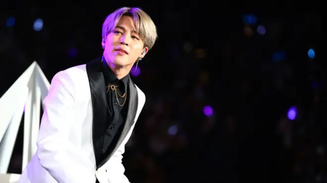 K-POP・アジア BTS BEGINS SUGA K-돌 체험중 😀