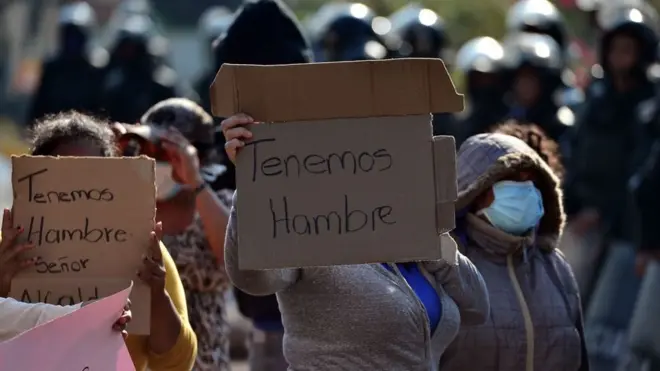 Las restricciones de movimiento actualmente en vigor en casi todos los países de América Latina tienen un efecto no deseado para los más desfavorecidos.