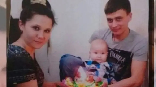 23 ёшли муаллима президент сафари арафасидаги ободонлаштириш ишлари чоғида нобуд бўлгани айтилади.