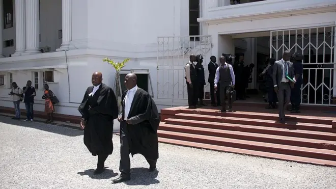 Une cour au Ghana - archives