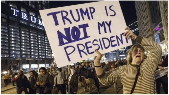 Waandamanaji wanaompinga Trump