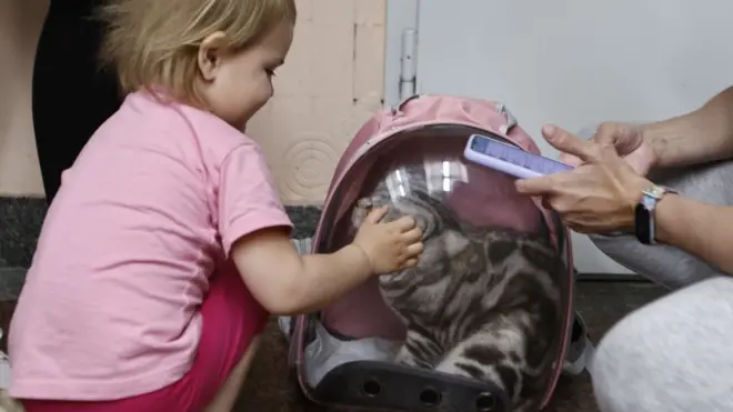 Метро, обстріл