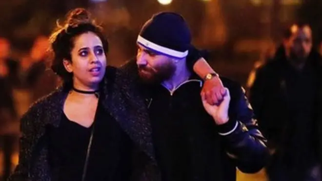 Muchos sobrevivientes tuvieron que escapar del local caminando sobre otras personas que estaban caídas en el suelo.