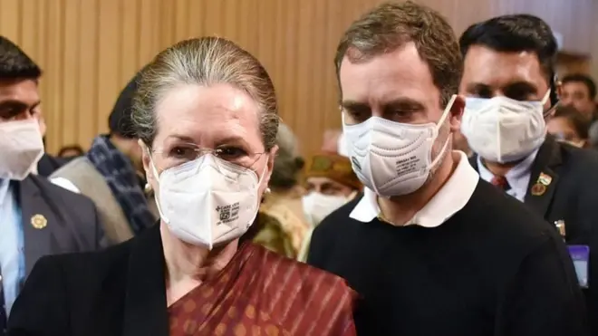 सोनिया गांधी, राहुल गांधी, प्रियंका गांधी