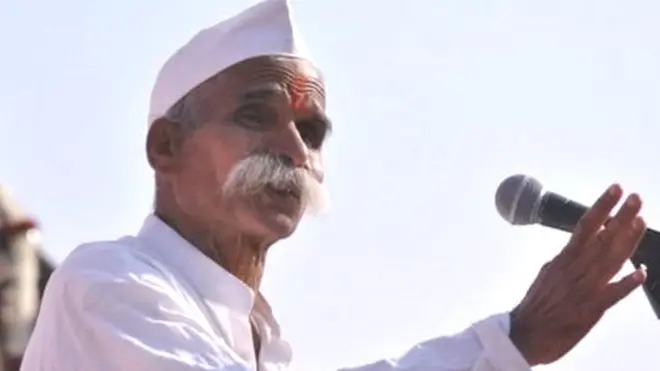 રાયગઢ કિલ્લા સોનાનું સિંહાસન બનાવવાનો તેમનો સંકલ્પ છે