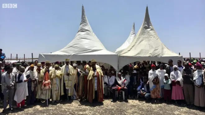 Jiraattonni Tulluu Farraa waltti yaa'anii yeroo dhibaasanitti