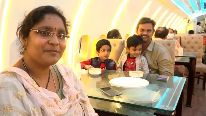 ఫ్లైట్ రెస్టారెంట్