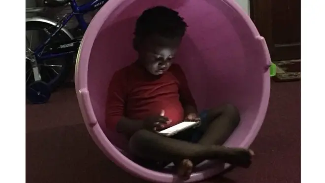 "Nivyema kukawa na mipaka mtoto apewe simu kwa kiasi ili aendelee na michezo mingine" anasema Kyara