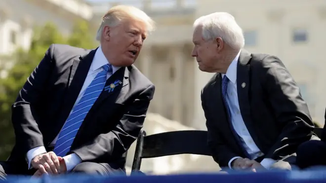 ترامب وسيشنز يتحدثان في مقر الكونغرس