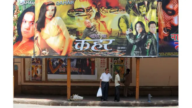 واجهة إحدى دور العرض السينمائي في مومباي