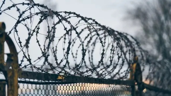 Бу ердан чиқиш учун ё охиригача ўтириш керак, ё ўлиш керак, дейди Россиядаги ўзбекистонлик маҳбус