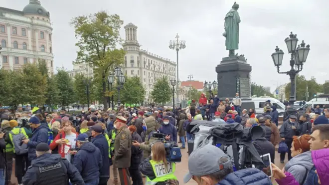 Встреча с депутатами от КПРФ на Пушкинской площади в Москве 25 сентября 2021 года