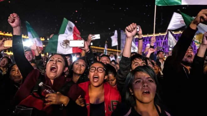 México acaba de elegir un número parejo de parlamentarios y parlamentarias.