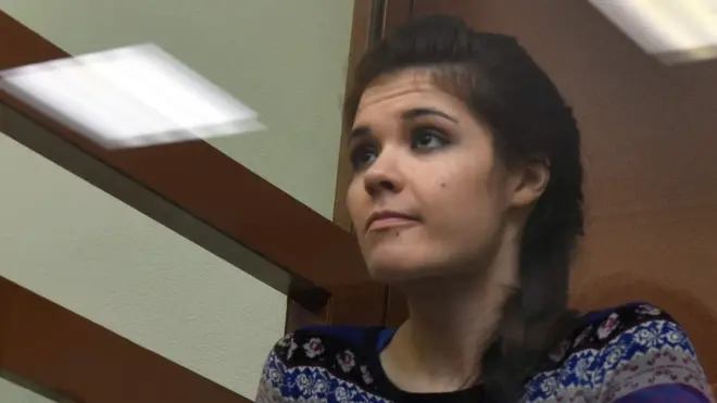 В сентябре Караулова обратилась на факультет с просьбой отчислить ее