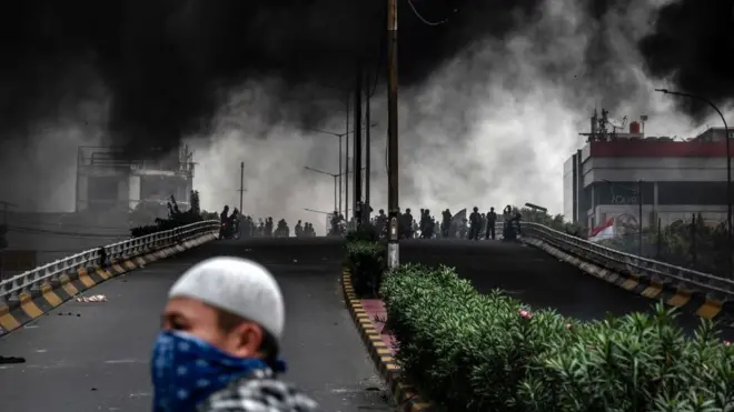 Kerusuhan 22 Mei di sejumlah kawasan di Jakarta diyakini polisi ditunggangi sejumlah kelompok untuk menggolkan agendanya masing-masing.