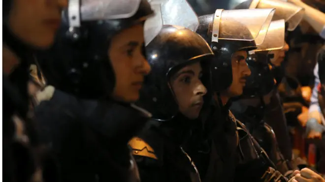 مصادر أمنية تقول إن القوات رفعت الحواجز من شوارع المدينة (صورة أرشيفية)