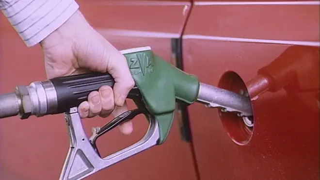 పెట్రోలు పంపు నాజిల్