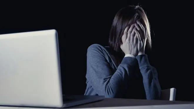 інтернет, соцмережі, погрози