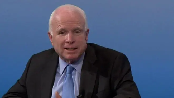 ماكين: إدارة ترامب في حالة اضطراب