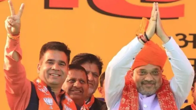 बीजेपी अध्यक्ष अमित शाह के साथ जम्मू-कश्मीर बीजेपी के अध्यक्ष रविंद्र रैना