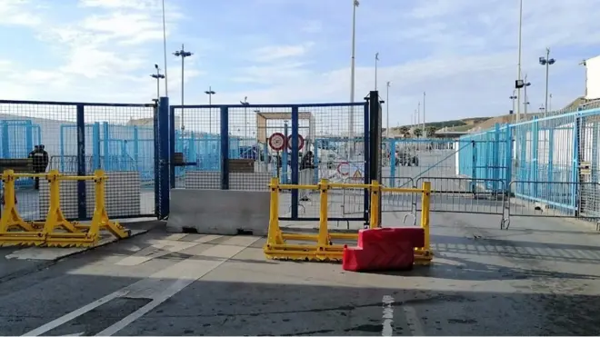 فيروس كورونا يشتت شمل عائلات بين المغرب وإسبانيا