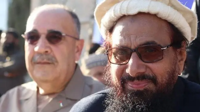 سوشل میڈیا پر فلسطینی سفیر کی کالعدم تنظیم جماعت الدعوۃ کے سربراہ حافظ سعید کے ساتھ تصاویر جاری کی گئی تھیں