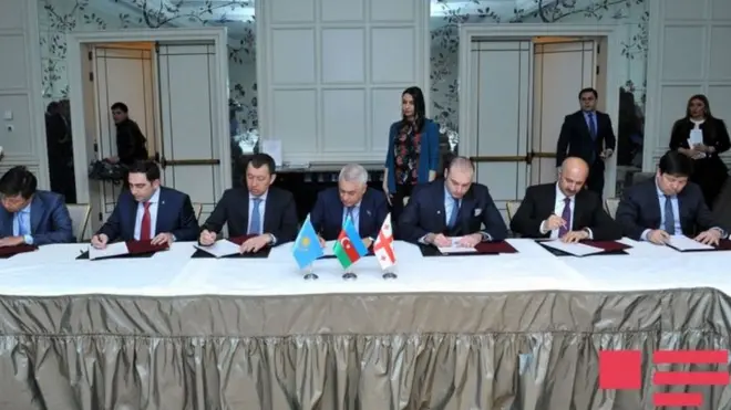 İmzalanma mərasimi