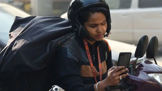 ई-कॉमर्स कंपन्यांवर नियंत्रणासाठी नवा कायदा?