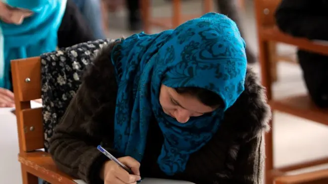 نامت را در فیسبوک بد می‌کنم